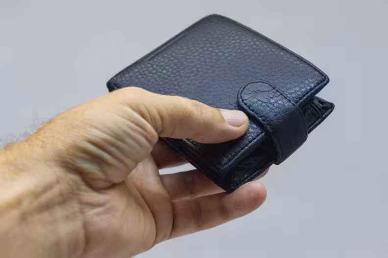 准得可怕！錢包不管有沒有錢，2026年在錢包里放這個，效果大得驚人，保你2026正財橫財不斷！