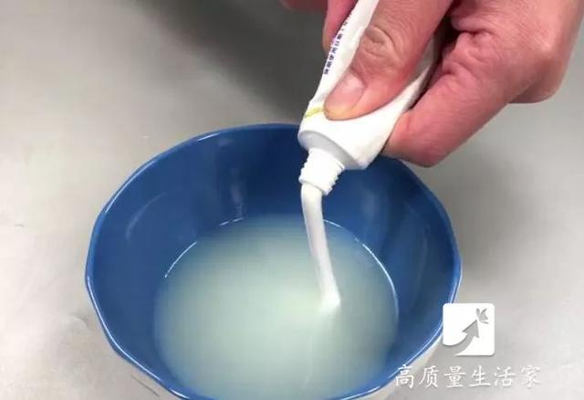 難怪花露水賣得越來越好，看完這「4個妙用」，趕緊在家裡放一瓶