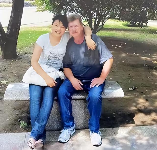 遭酸為了錢!38歲單親媽「嫁65歲美國老頭」淪免費保母 14年後尪去世「眾多媽媽卻羨慕她」
