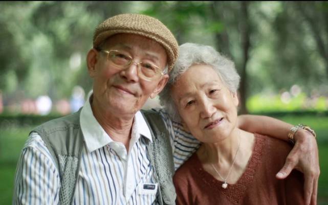 無論退休金多少！過了60歲「這10種錢」沒必要花了