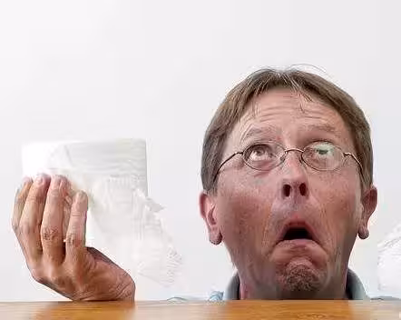 腫瘤專家警告，大便出現3個訊號，恐是大腸癌！！趕快去醫院檢查