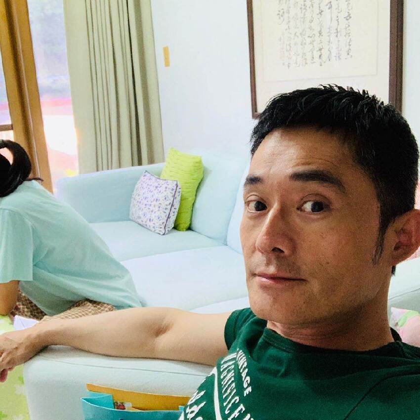 前妻離世「此生不再娶」！本土劇男星「月拿30萬養家」57歲還在拚　感慨女兒初長成「怕她太早婚」