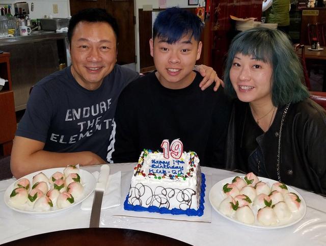 TVB三屆視帝中山豪宅曝光！親自做飯秀廚藝，空間寬敞還有大露台
