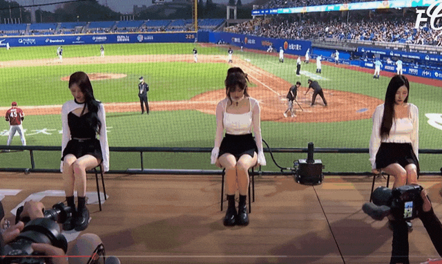 怎麼輸…富邦三本柱「M字腿椅子舞」頂破天!球迷淚喊:超越勝負的感動