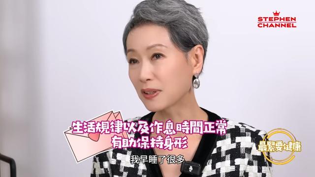 61歲葉童自揭拒將白髮染黑原因！怕醫美上癮被控制，真實優雅老去