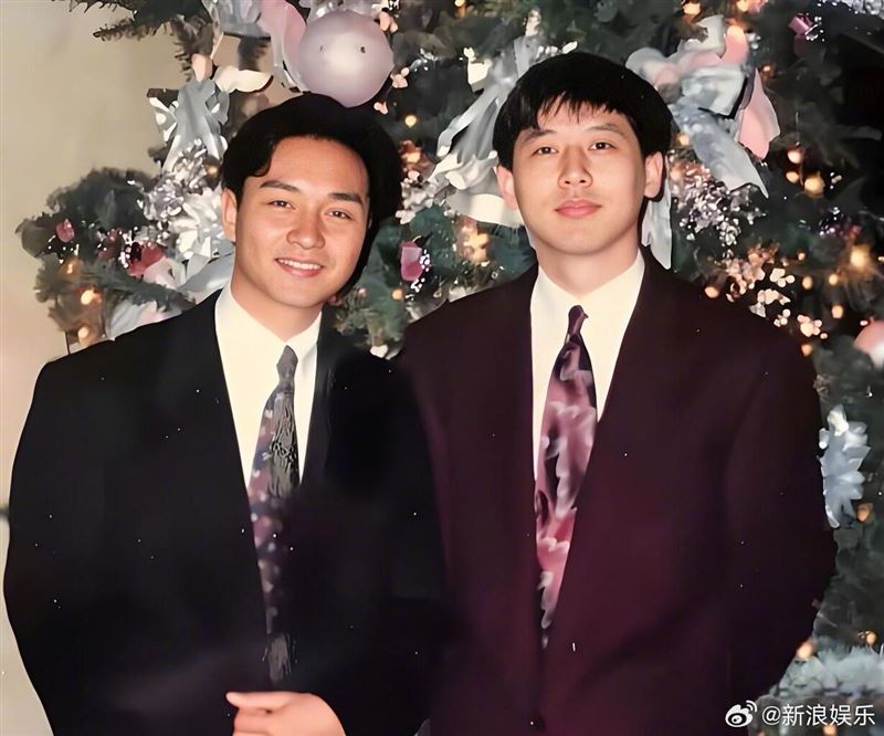 唐鶴德「誰能代替你地位」悼念摯愛張國榮 粉絲狠吐槽關鍵曝光