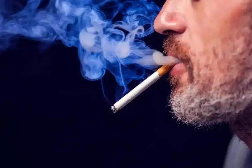 提醒：心梗初期可能不是胸悶，而是頻繁出現這4個癥狀，一定警惕