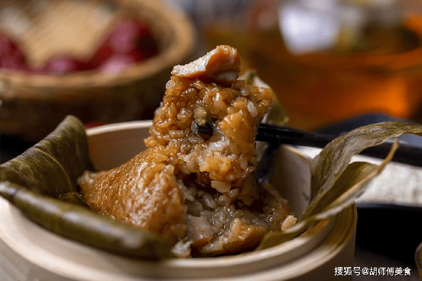 包粽子時，糯米需要泡幾個小時？好多人弄錯，難怪粽子夾生不軟糯