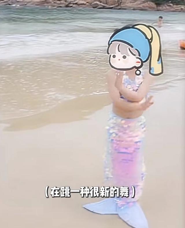 林峯夫婦帶女兒衝浪，張馨月穿比基尼好驚艷，零贅肉曲線美翻了