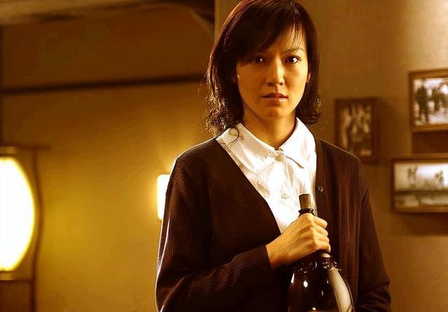 香港女神林熙蕾：48歲出演《繁花》，曾跟劉德華搭戲，冷艷成符號