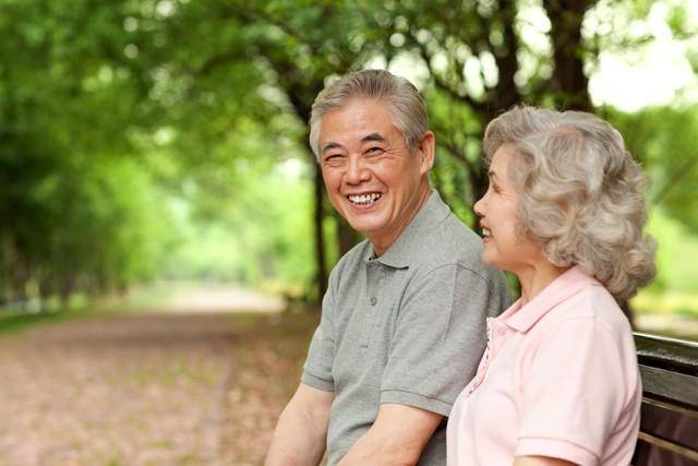 18年前我出軌了！還瞞著妻子「和情人生2兒子」 兒子生日會上「出現一個男人」才意識到報應來了