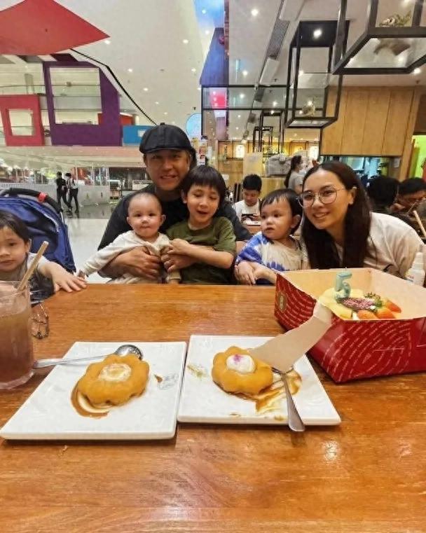 港星張致恆轉行做搬運工長達一年,靠雙手養活全家六口獲網友點贊