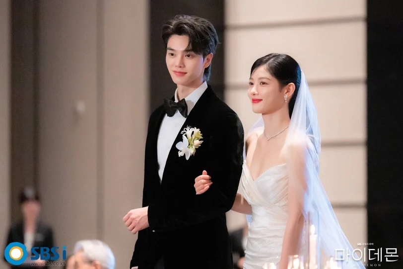 大姑把兒子寄住我家六年!他長大事業有成「年薪400萬」 我女兒最近結婚「看到他包的紅包」我傻了