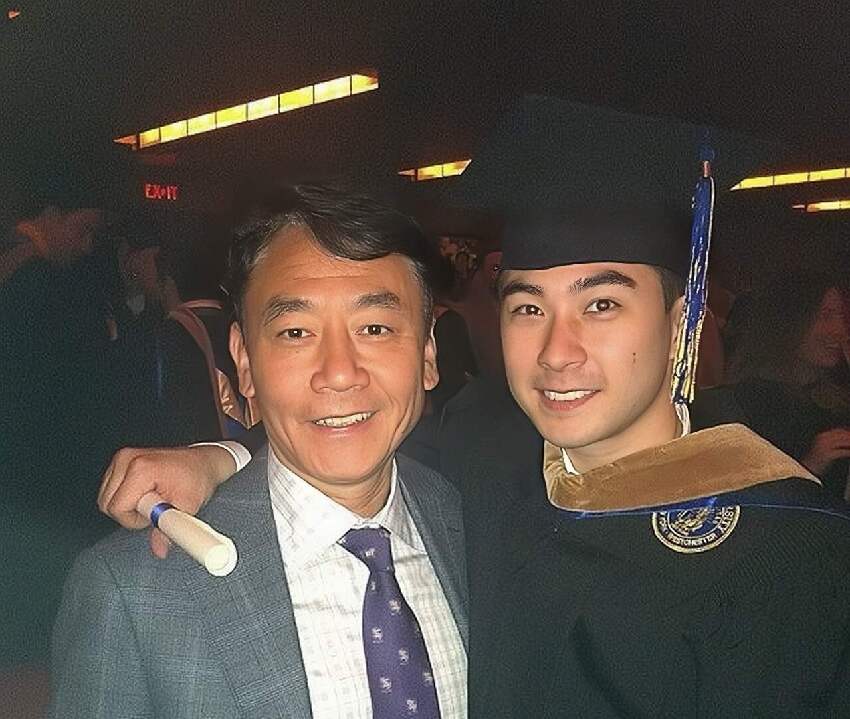 恭喜!香港演員宣布結婚,身材發胖變油膩,網友直呼不敢認