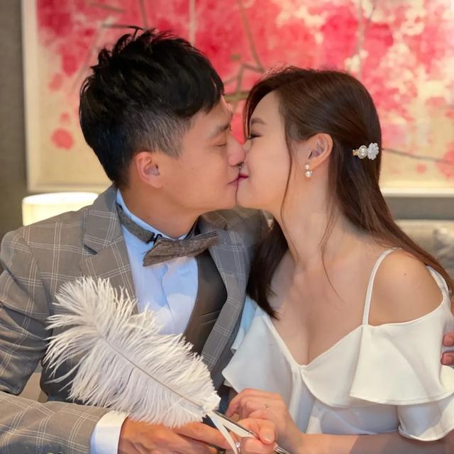 姚子羚飛日本見證胞妹出嫁，自爆接受姐弟戀，稱不想為結婚而結婚