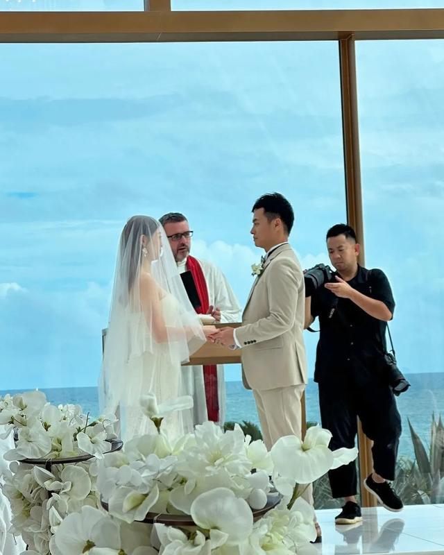 姚子羚飛日本見證胞妹出嫁，自爆接受姐弟戀，稱不想為結婚而結婚