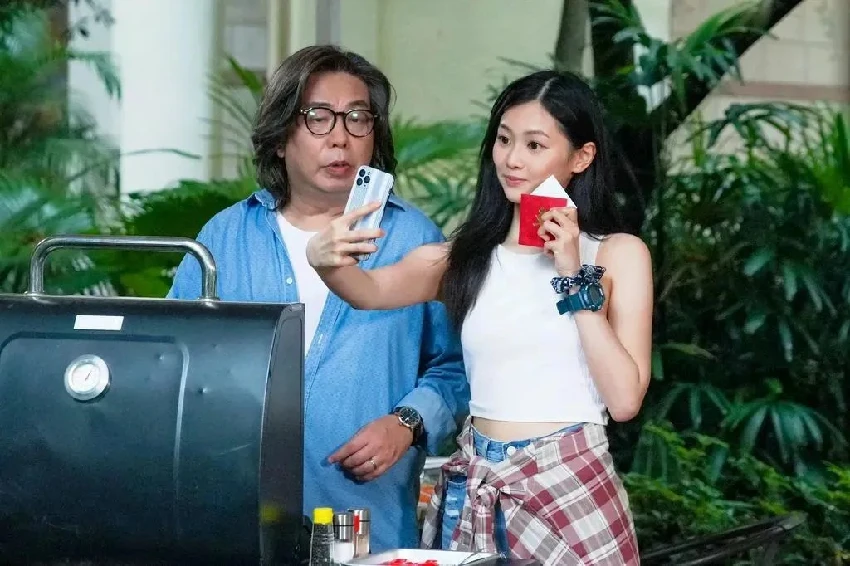 在香港TVB娛樂圈、流傳著一套「不成文的規則」與說法，那便是「季軍最紅定律」，2020年當選港姐季軍時已有「港版周子瑜」之稱的郭柏妍，不單有著甜美清純的外型，演技還自然不做作，可以說、是近年以港姐出道的藝人中