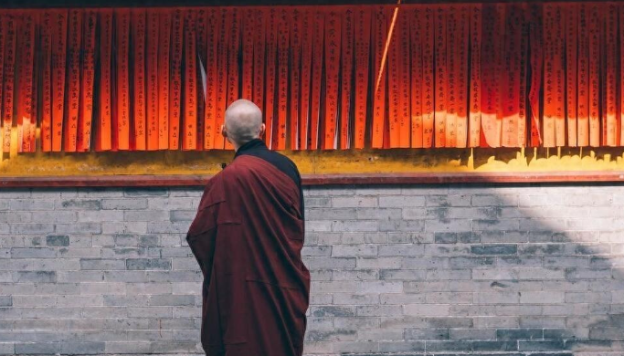 百歲高僧說：不管遇到什麼事，默念這五句話，上天會幫你渡過劫難