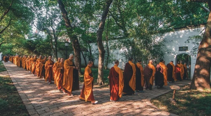 百歲高僧說：不管遇到什麼事，默念這五句話，上天會幫你渡過劫難