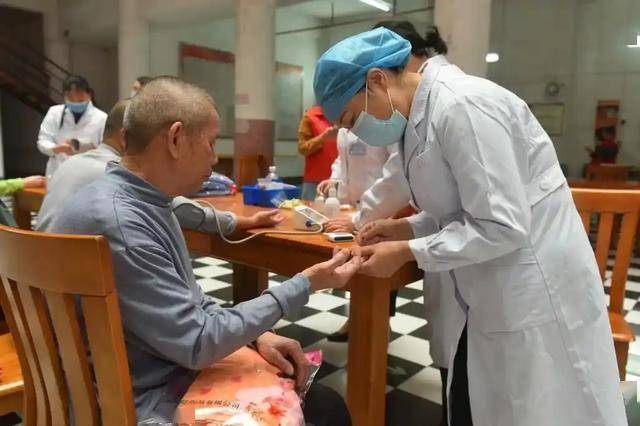 警告：比鹽更「可怕」，很多人每天都吃！怪不得糖尿病會找上門