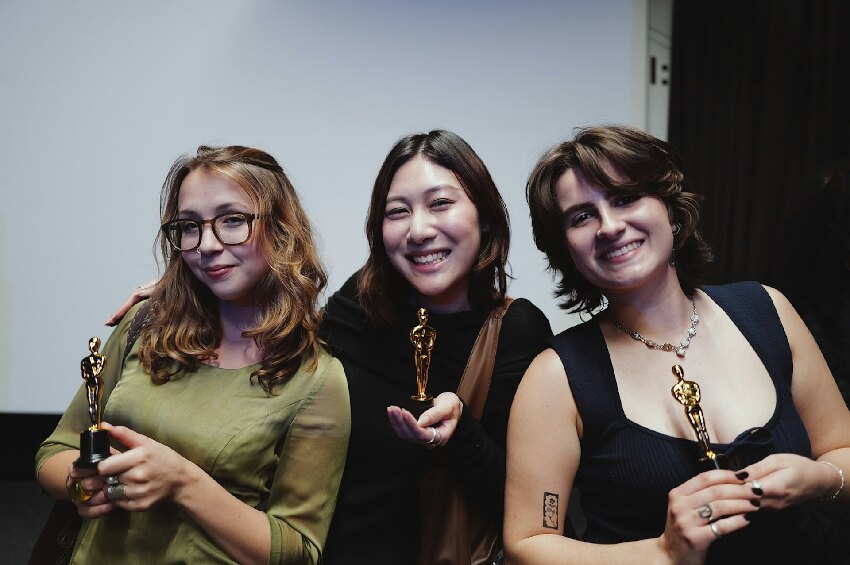 香港男星不舍讓女兒洗碗，平時非常疼愛她，擔心女兒戀愛中受傷害