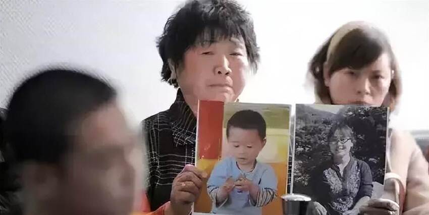 2012年，90後殺.人犯在法庭上微笑求死，聽到判決結果後笑容消失了