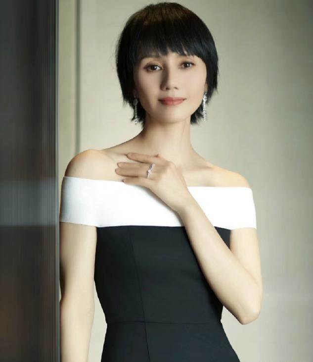 「有品位」和「沒品味」的女人,差就差在這3點,改掉就時髦