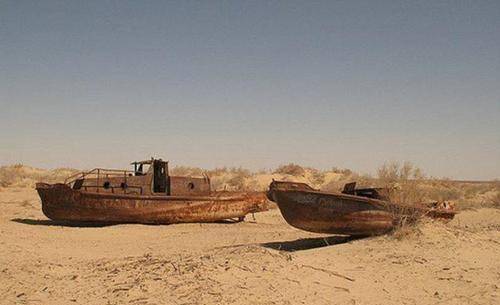 沙漠中央發現500年古沉船，還載有6300萬金幣，專家：咋開過去的