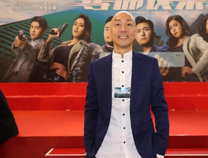 54歲TVB綠葉買房送八旬母親，自曝省吃儉用多年，母子看房樂開懷