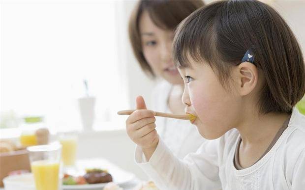 孩子老是坐不住?可能是專註力不夠惹的禍,3妙招提高孩子專註力