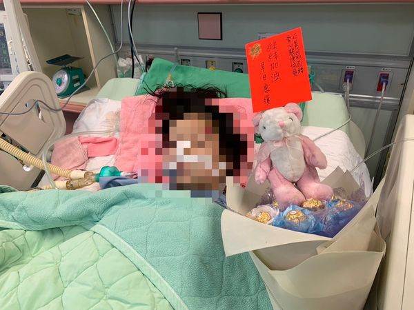 振奮！彰化10歲姊「對光有反應了」 9歲妹妹「情況也奇蹟好轉」醫宣布：改用新療法救治