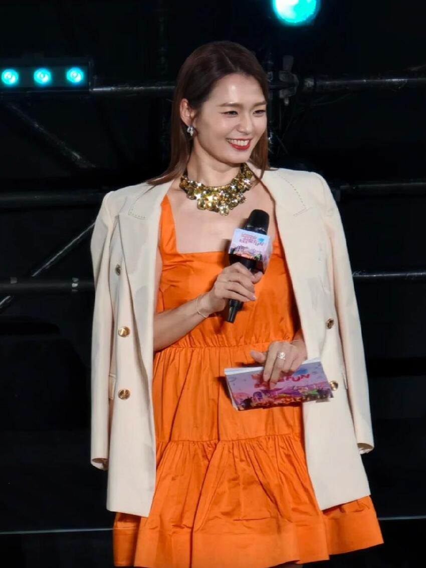 43歲呂慧儀自曝將移居中山，稱交通便利環境好，有很多朋友住當地
