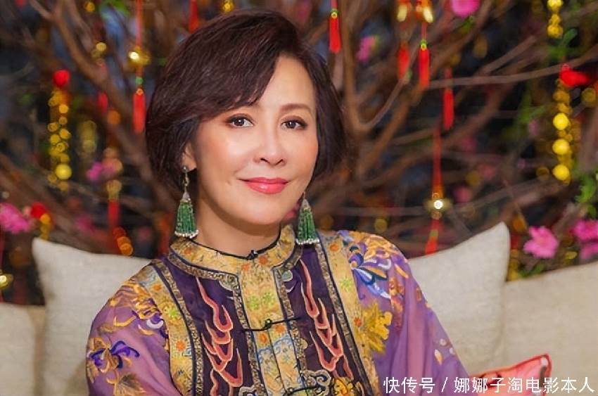 劉嘉玲徹底崩潰！34年前綁架真相遭曝光，結婚18年無子真相大白！