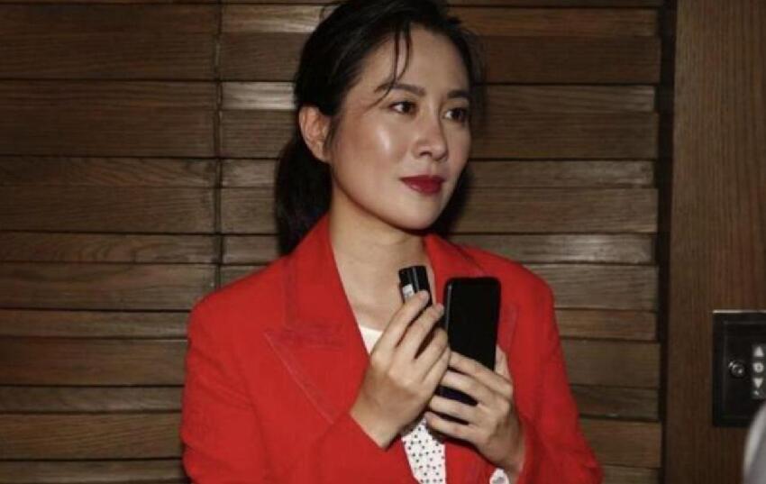 葉璇自曝父親離世正與保姆爭產，祖墳被對方偷走，父親仍未下葬