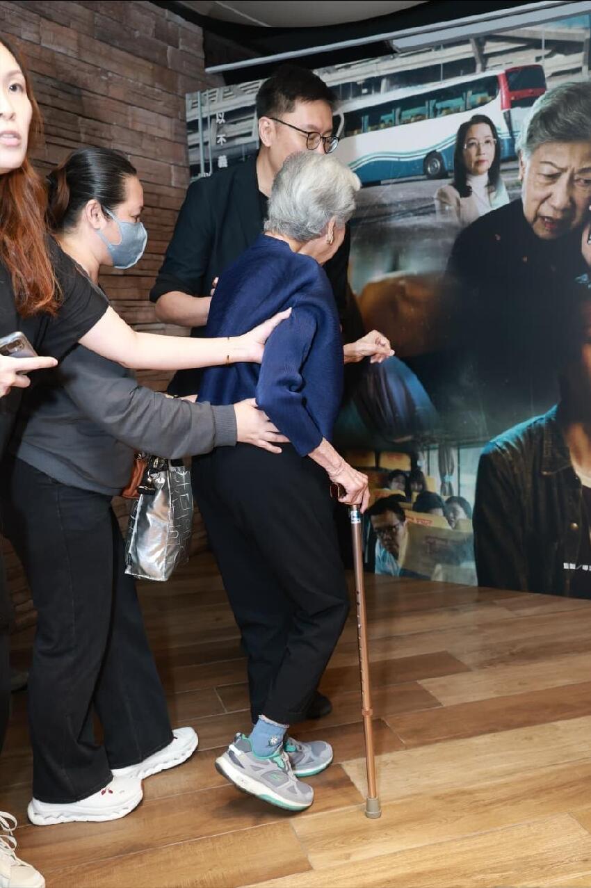 91歲香港女星遭TVB不再安排工作，所以決定離巢，目前不會退休