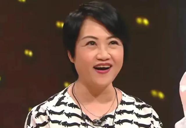 TVB「傻姑」童星出道甘當綠葉，自曝與男友40年不婚的秘密