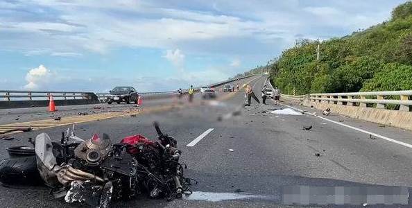 快訊／台東重機對撞大貨車，騎士右腳身體分離身亡，超慘現場曝！