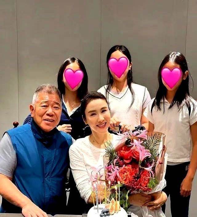 黎姿決定嫁給馬廷強時，母親哭著問她：「一家5口3人殘障，你怎麼活」 ，她只說1句話，讓門外的馬廷強「聽後淚如雨下」