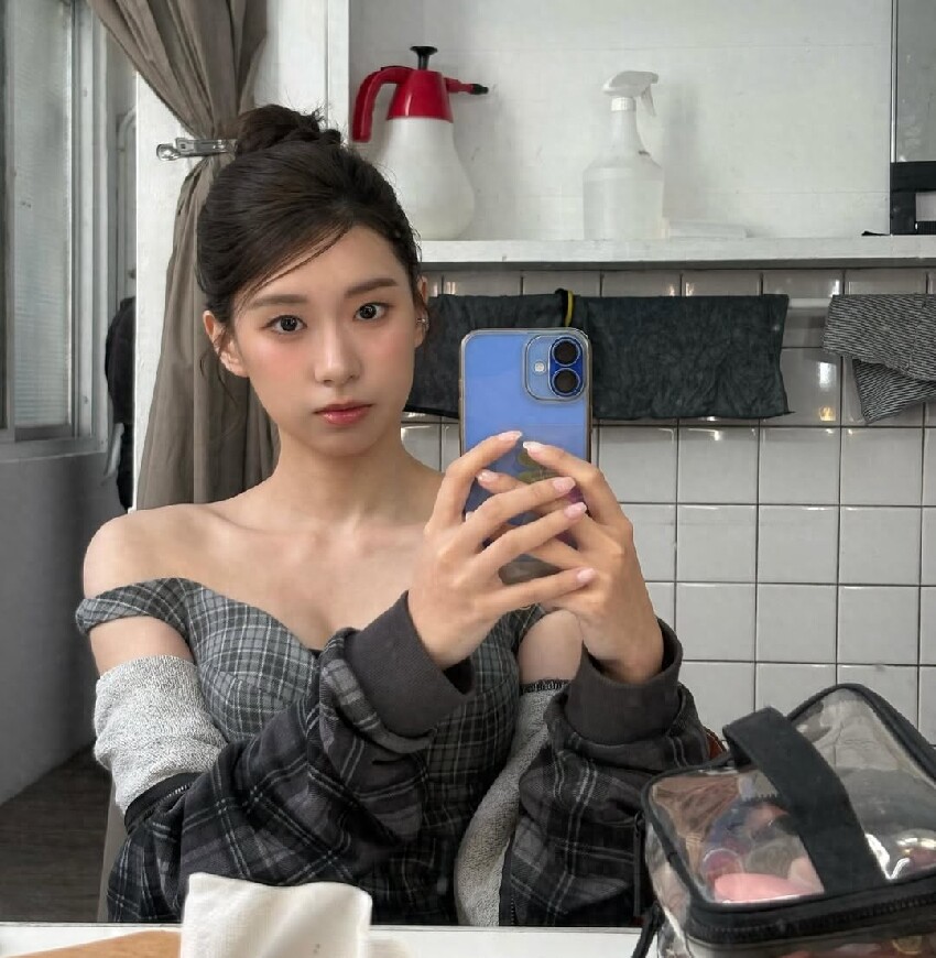 劉錫明23歲女兒在台灣出道，氣質清新長得像父親，自曝已有男友