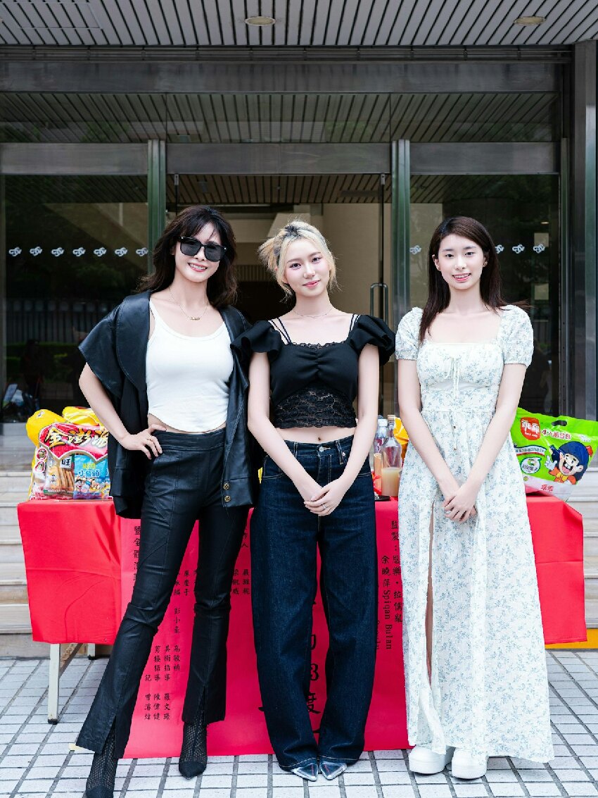 劉錫明23歲女兒在台灣出道，氣質清新長得像父親，自曝已有男友