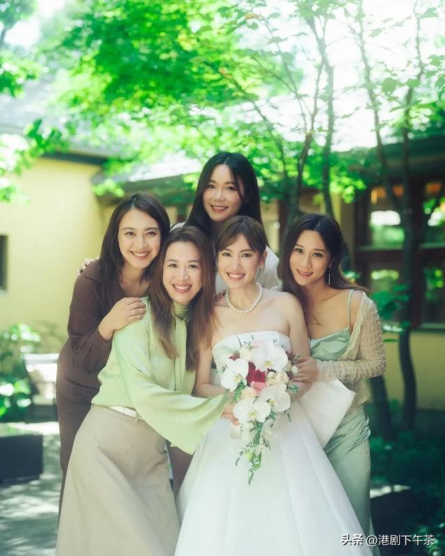 TVB女星蔣家旻再曬婚照！向丈夫嘟嘴索吻！自爆在日本結婚原因