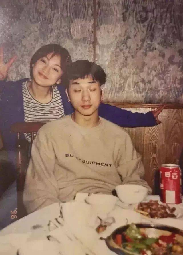 周迅人體模特畫曝光,18歲為藝術獻身,成名後,畫作值千萬引無數土豪爭搶!