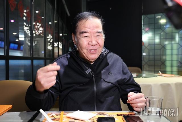 73歲鄭則仕自曝常在片場爆粗罵人！不覺後悔，守圈內規矩努力賺錢