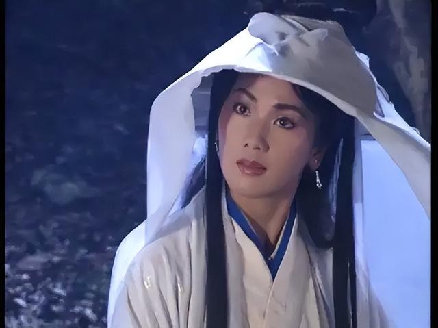 TVB前氣質女星獨生女太優秀！獎學金拿到手軟，與賭王千金做閨蜜