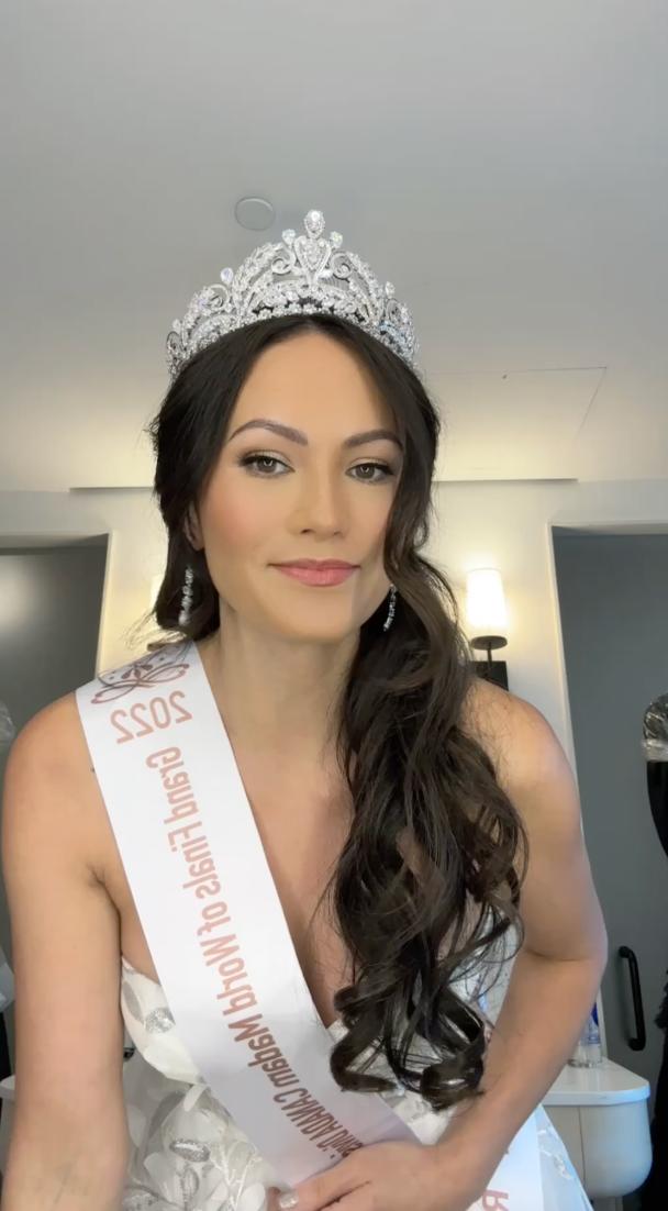 張柏芝姐姐移民加拿大15年，稱混血面孔難在香港發展，已轉行賣房