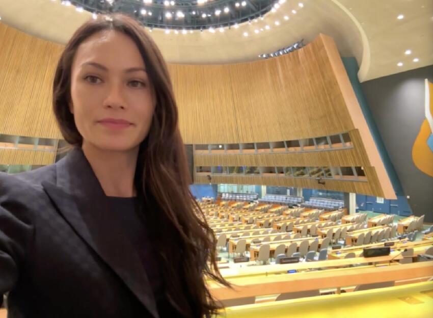 張柏芝姐姐移民加拿大15年，稱混血面孔難在香港發展，已轉行賣房