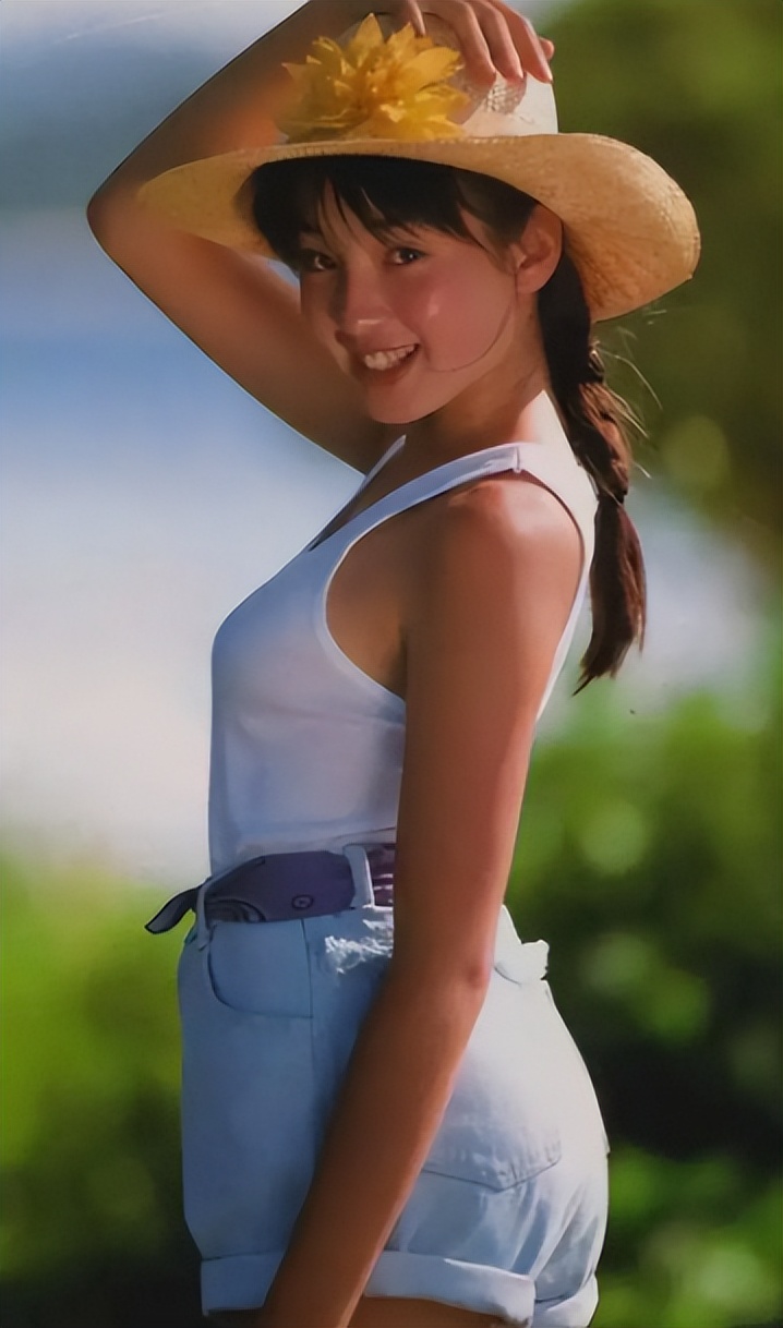 狠母親手下藥！她14歲「被送上導演的床」拍成人寫真　如今「親自了結媽媽」解脫了