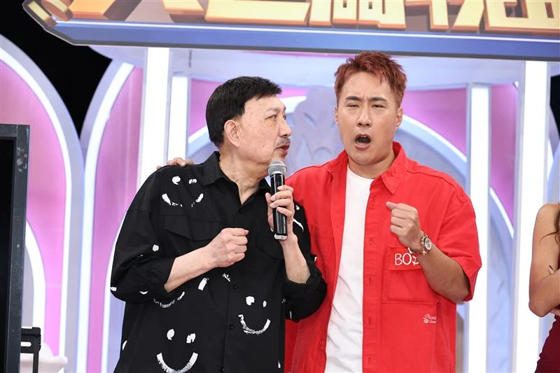 78歲余天突傳緊急送醫！一次拔4顆牙「大量出血」嚇壞家人，兒子心急違停吐露無奈心聲