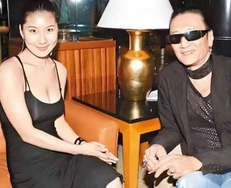 謝賢前女友Coco：戀愛12年無果，用青春換來2000萬，如今怎樣了