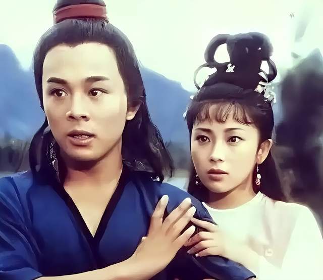 向太回應李連杰拋棄前妻！透露關鍵細節，送車送婚房，直言其摳門